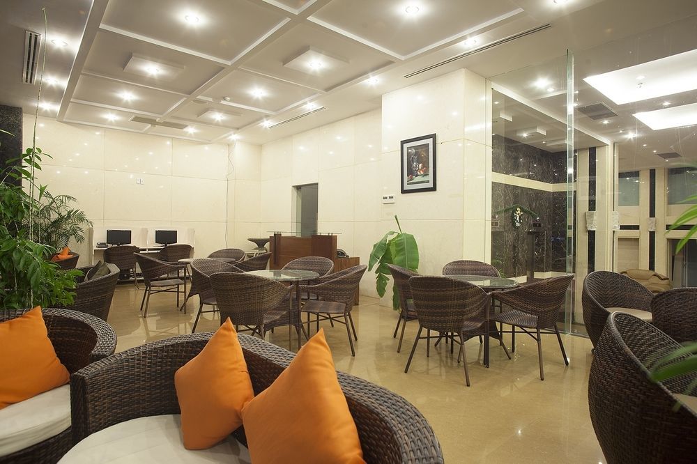 Vian Hotel Da Nang Esterno foto